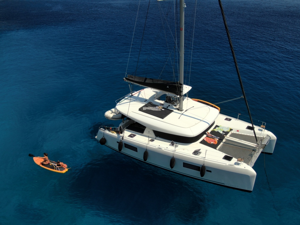 Photo #1 - Lagoon 42 - 4 + 1 cab. (Alize) en Lefkada - 42268