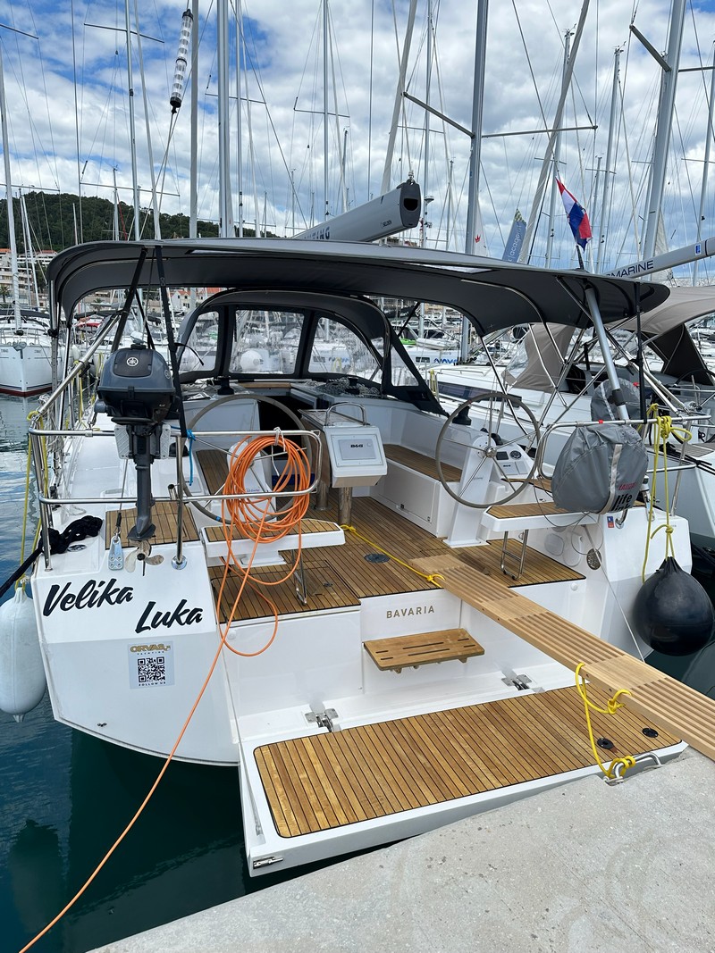 Bavaria C38 — photo 3