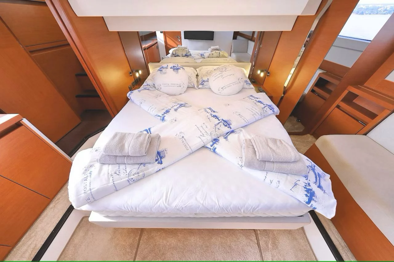 Prestige 520 Flybridge (Medusa)  - 21