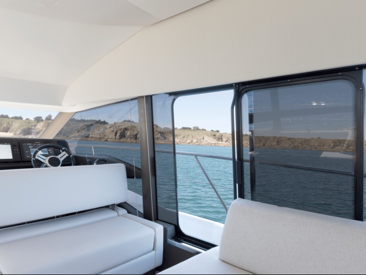 Prestige 520 Flybridge - 3 + 1 cab. — photo 6