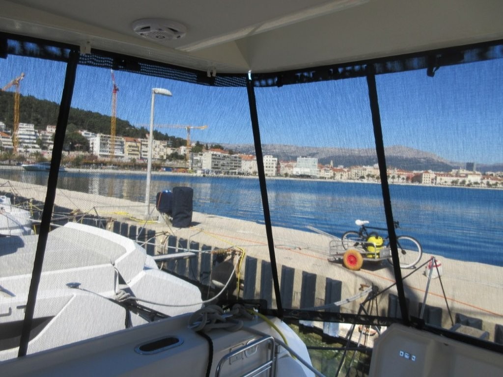 Prestige 520 Flybridge - 3 + 1 cab. — photo 20