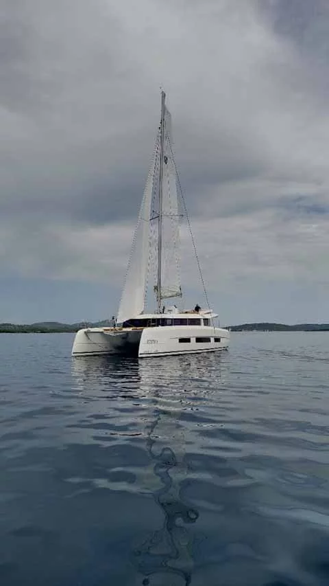 Dufour 48 Catamaran - 5 + 1 cab. (Dreamland)  - 2