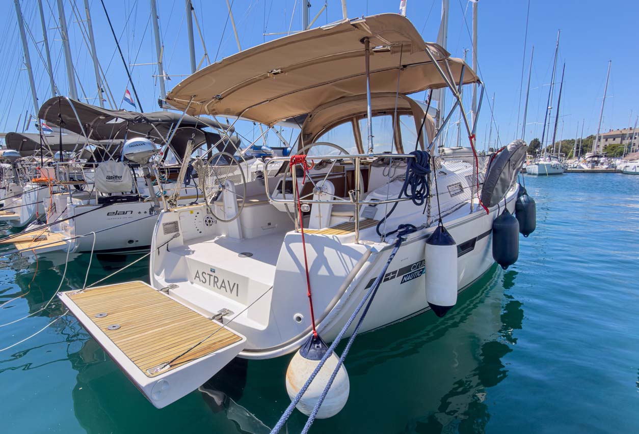 Bavaria Cruiser 37 - 3 cab. — photo 4
