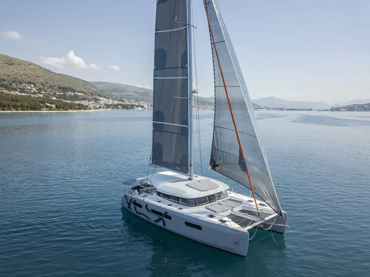 Excess 15 - 6 + 2 cab. (Tranquillity)  - 2