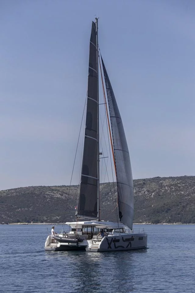 Excess 15 - 6 + 2 cab. (Tranquillity)  - 5