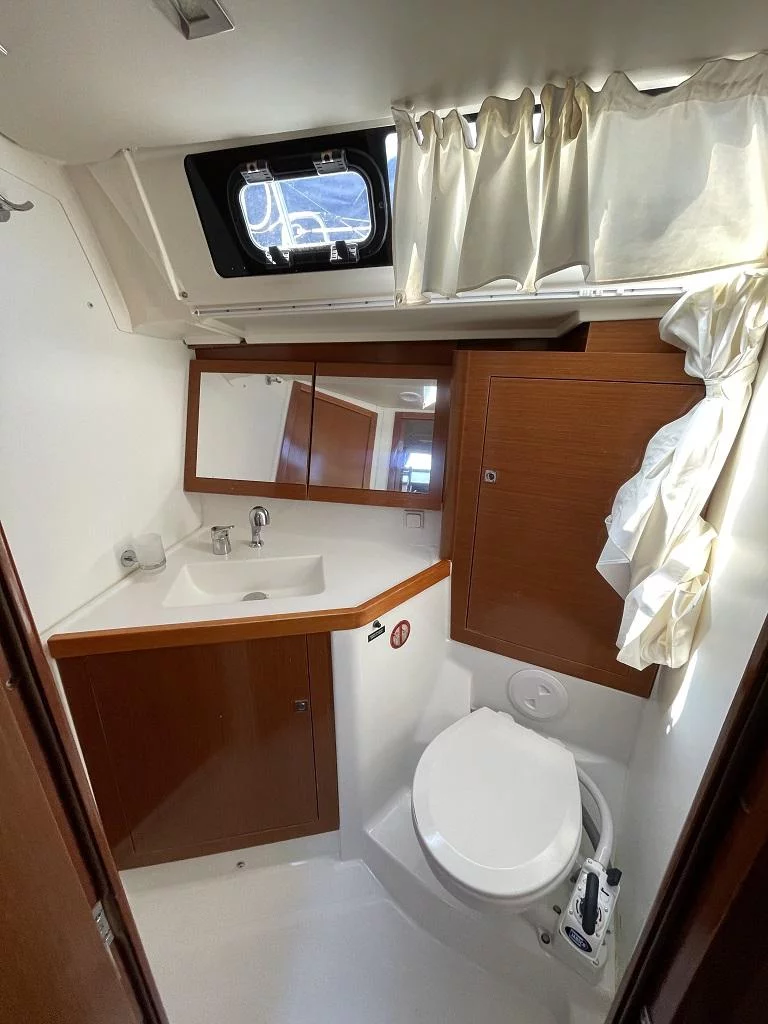 Oceanis 45 - 4 cab. (Golden Dreams)  - 27