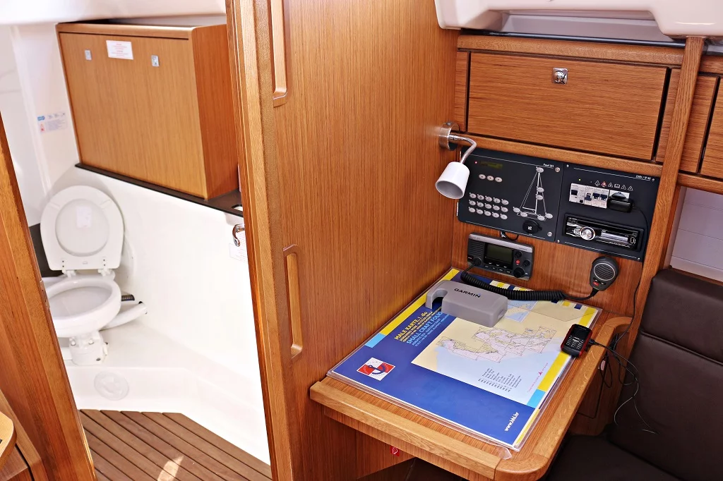 Bavaria Cruiser 33 (Chiara)  - 8