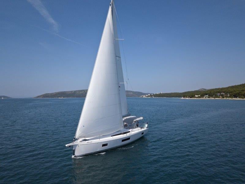 Photo #1 - Oceanis 51.1 - 4 + 1 cab. (Miss Alice) in Mitikas - 42373