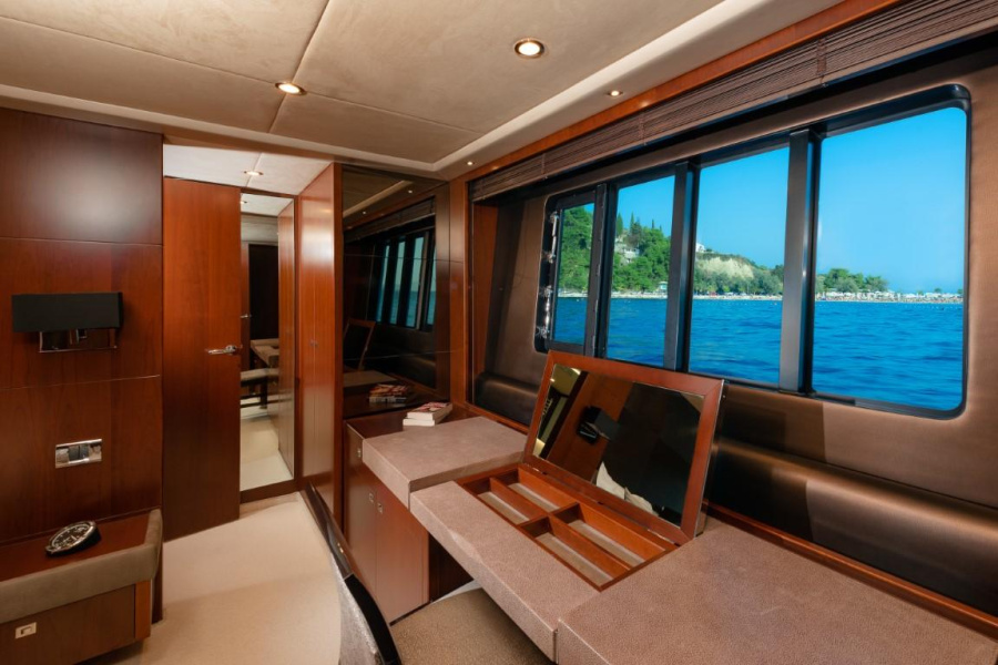 Photo #26 - Princess 72 Flybridge - 4 + 1 cab. (Champion) en Podstrana - 42427