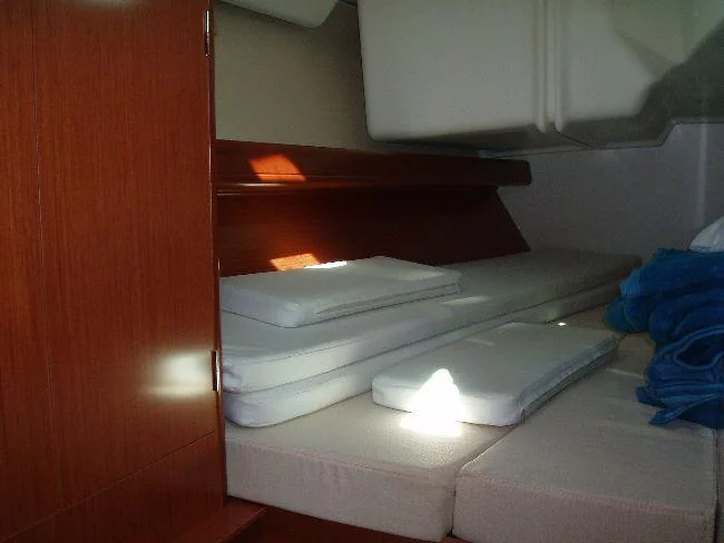 Oceanis Clipper 343 (Naysika)  - 14