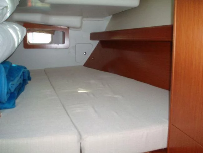 Oceanis Clipper 343 (Naysika)  - 15