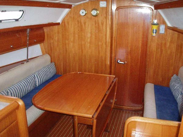 Bavaria 32 Cruiser (Athina)  - 17