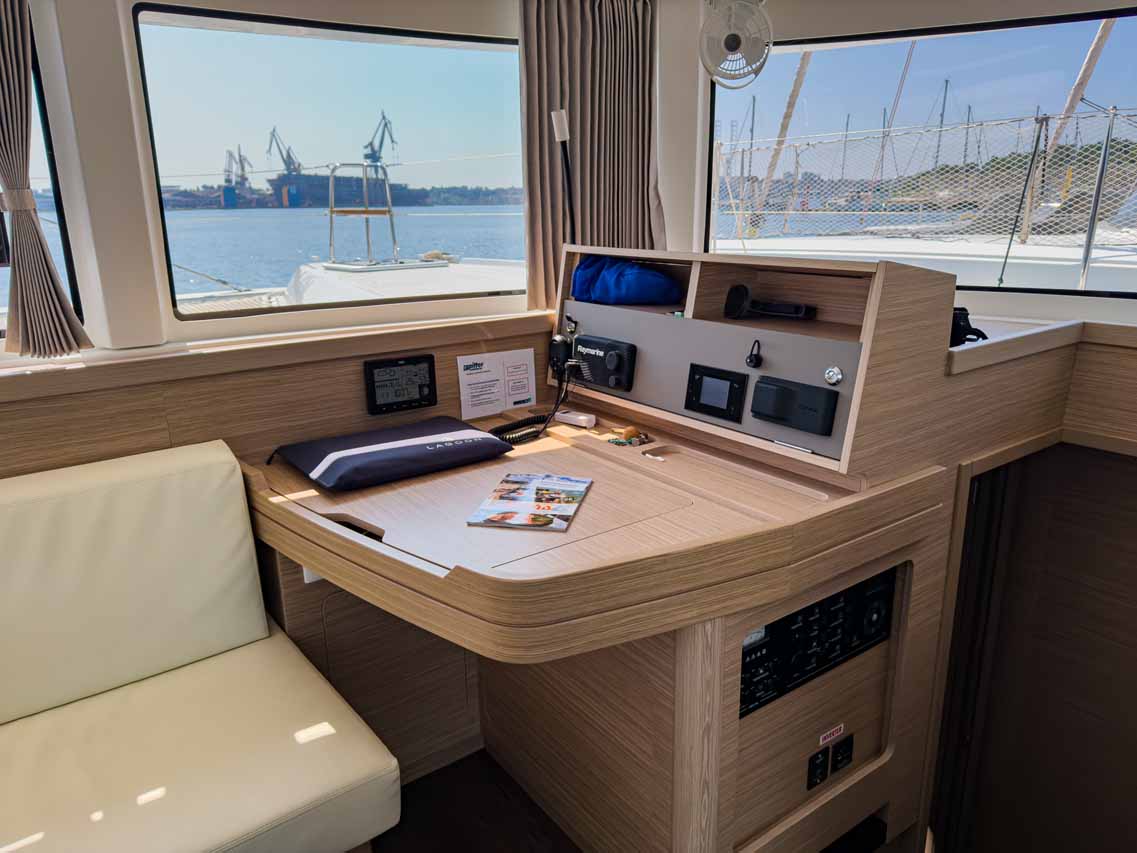 Photo #14 - Lagoon 42 Millenium (Zoe) en Pula - 42449