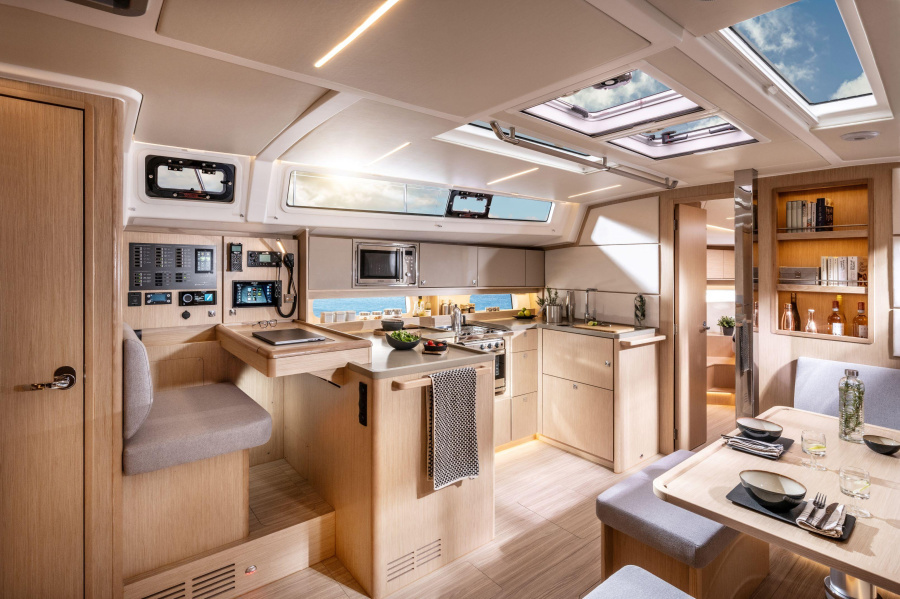 Bavaria C46 - 4 cab. — photo 16