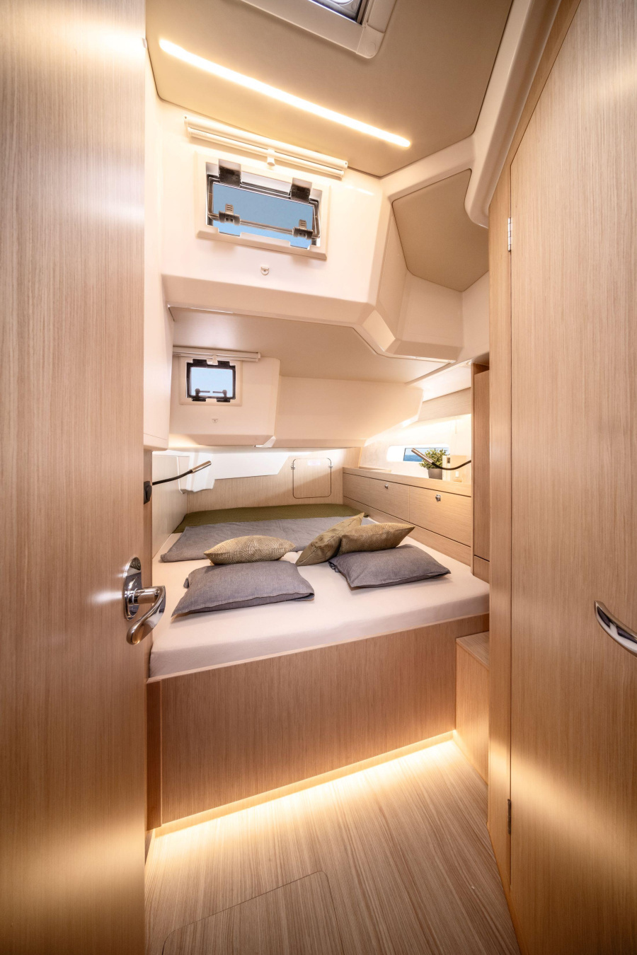 Bavaria C46 - 4 cab. — photo 19