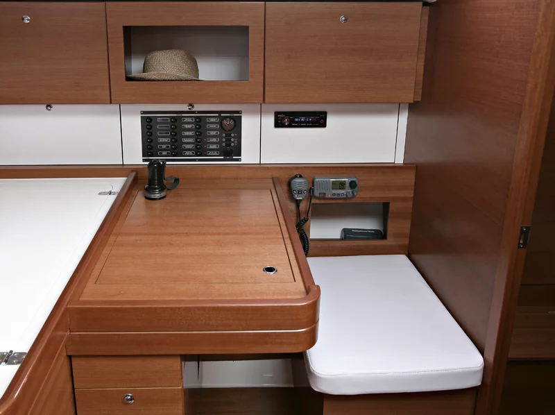 Dufour 375 GL (China Girl)  - 14