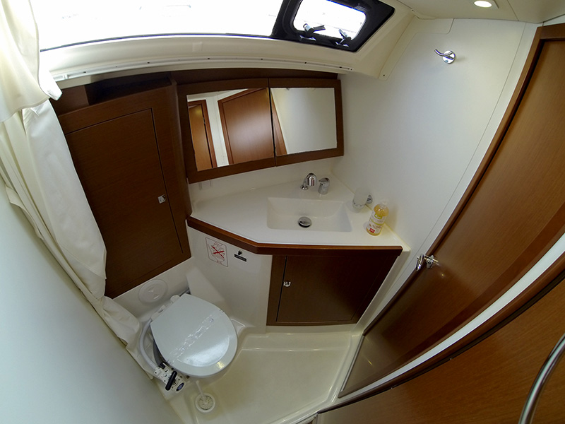 Photo #25 - Oceanis 45 - 4 cab. (Neška II) in Sibenik - 42600