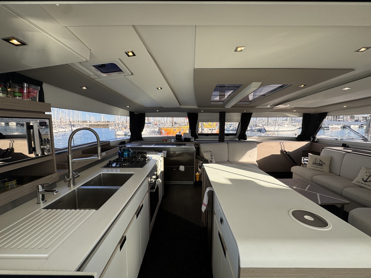 Fountaine Pajot Aura 51 — photo 14