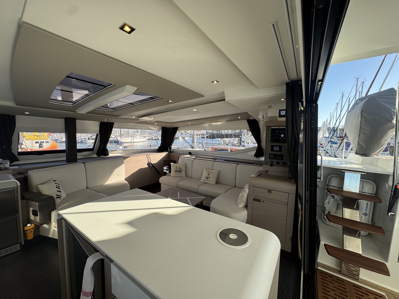 Fountaine Pajot Aura 51 — photo 16