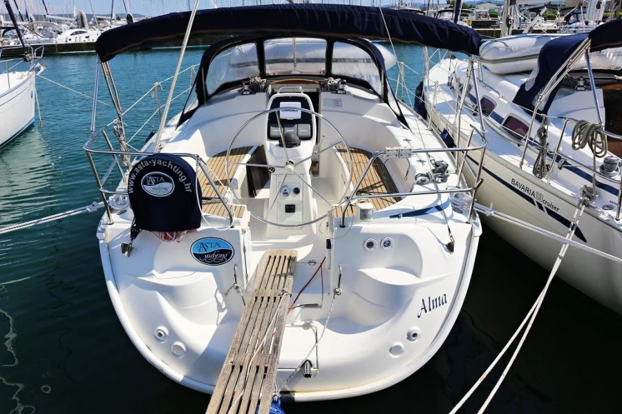 Bavaria 33 Cruiser (Alma)  - 0