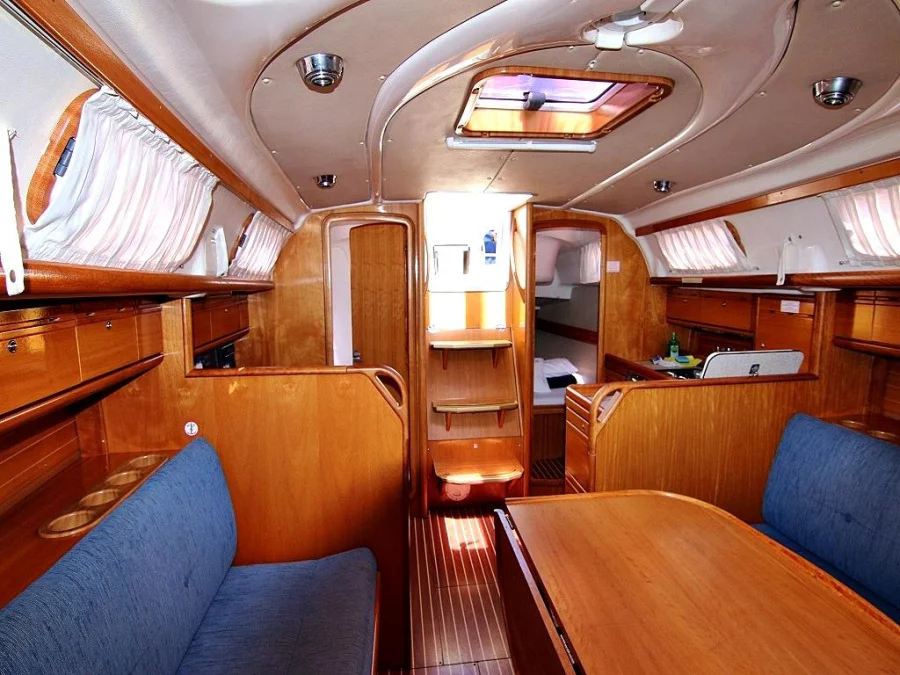 Bavaria 33 Cruiser (Alma)  - 8