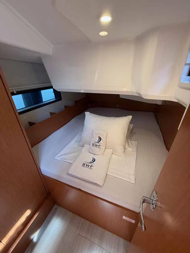 Bavaria C38 (The Cat)  - 15