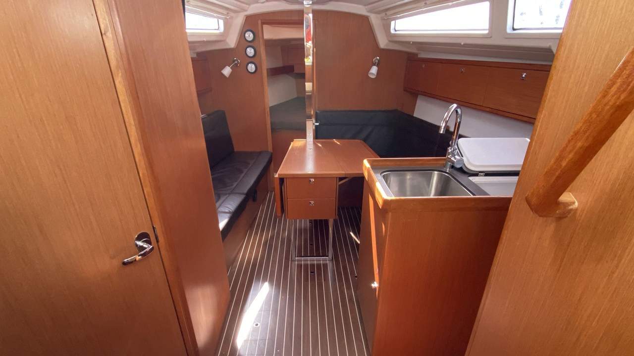 Photo #6 - Bavaria Cruiser 34 (Loop) in Flensburg - 42648