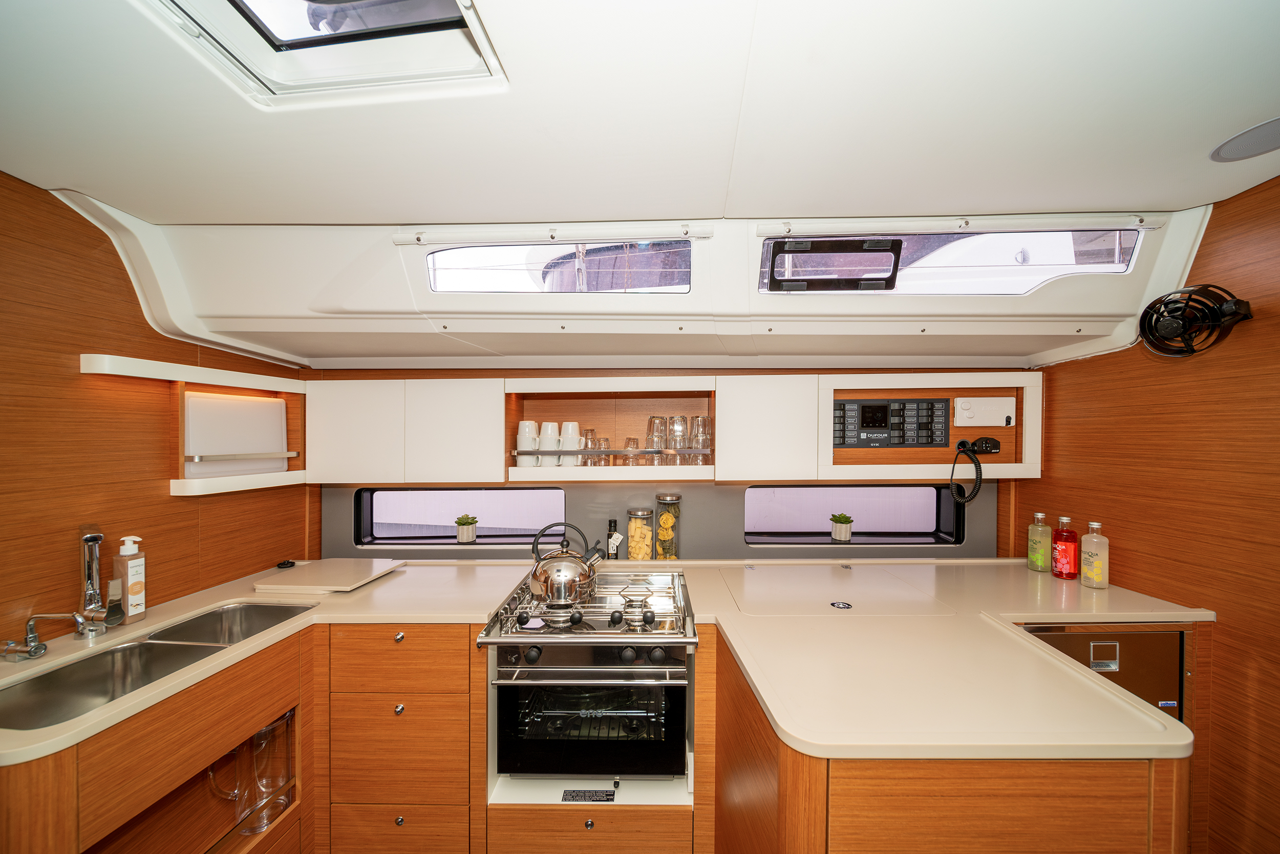 Dufour 44 - 4 cab — photo 12