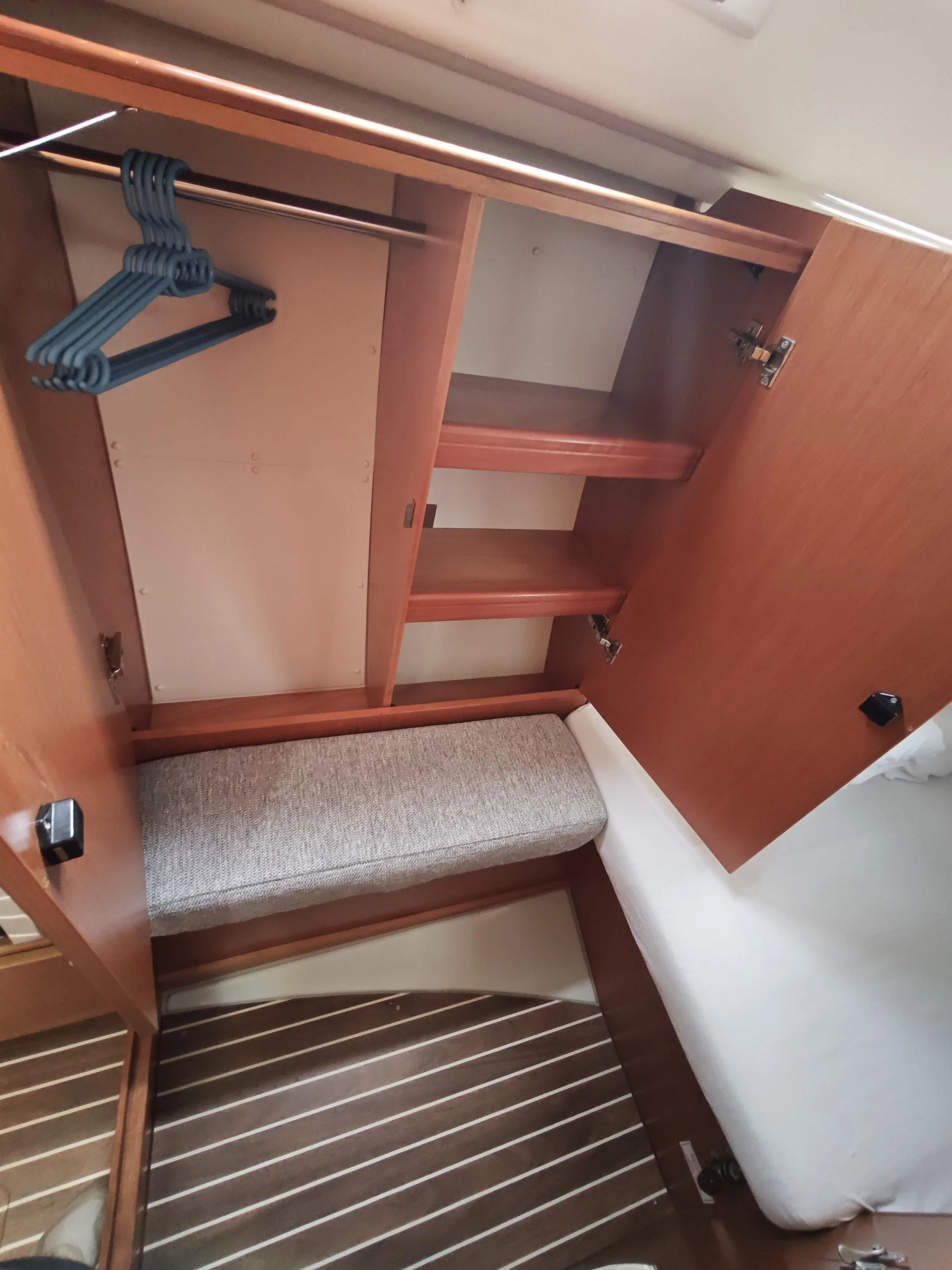 Bavaria Cruiser 34 - 2 cab. (Charlie)  - 25