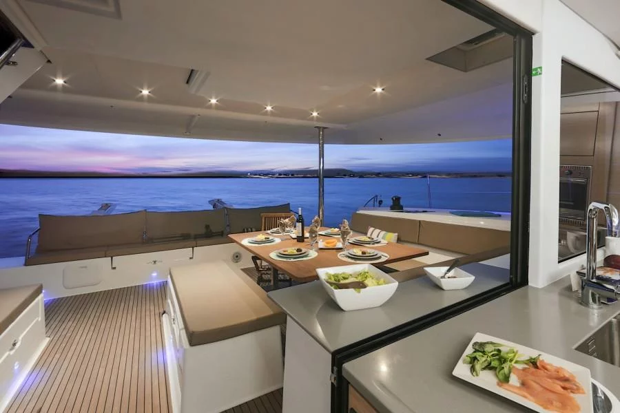 Fountaine Pajot Saba 50 Quintet - 5 + 1 cab. (Nowhere)  - 3