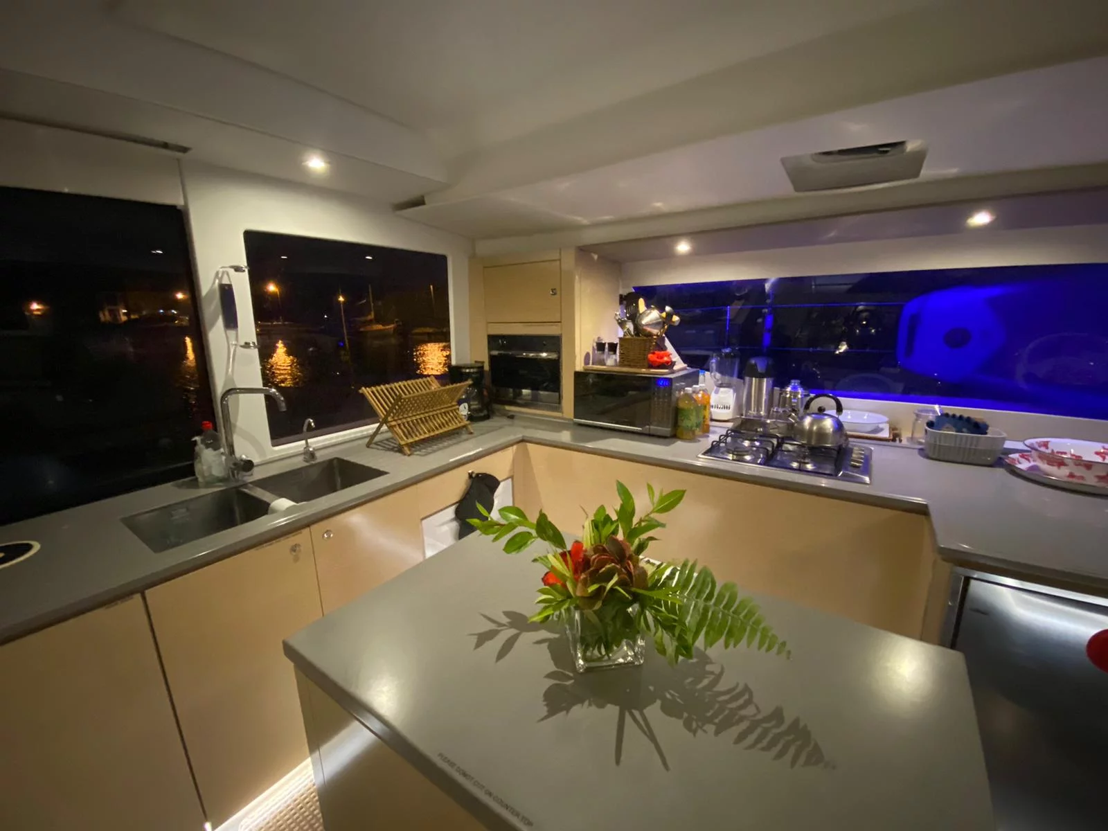 Fountaine Pajot Saba 50 Quintet - 5 + 1 cab. (Nowhere)  - 5