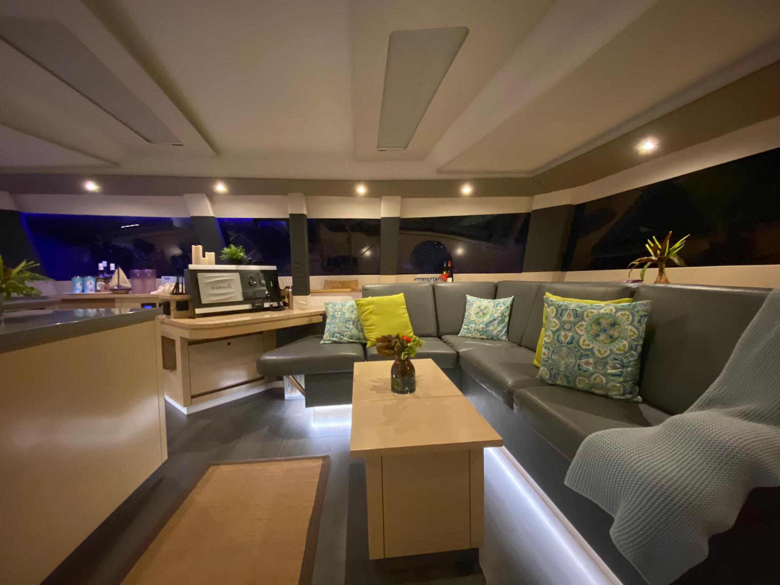 Photo #7 - Fountaine Pajot Saba 50 Quintet - 5 + 1 cab. (Nowhere) en Plage de concombre - 42697