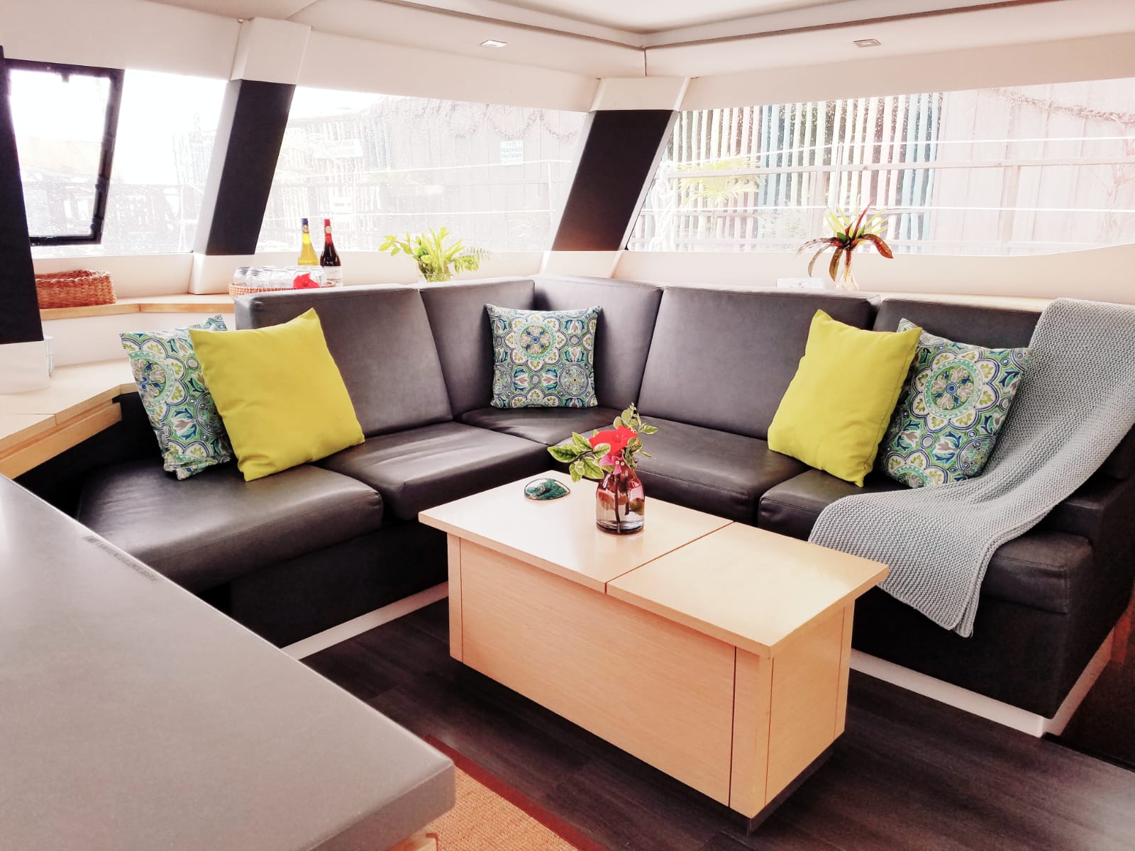 Photo #8 - Fountaine Pajot Saba 50 Quintet - 5 + 1 cab. (Nowhere) en Plage de concombre - 42697