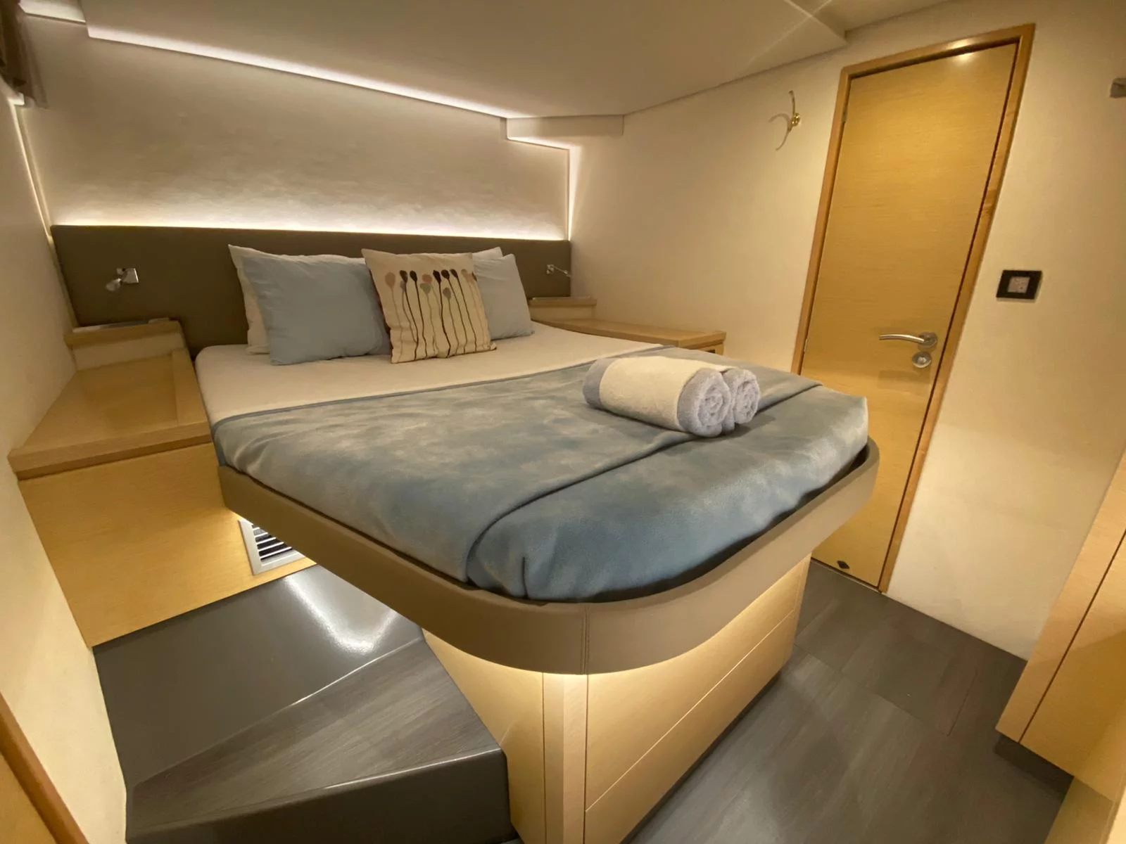 Fountaine Pajot Saba 50 Quintet - 5 + 1 cab. (Nowhere)  - 8