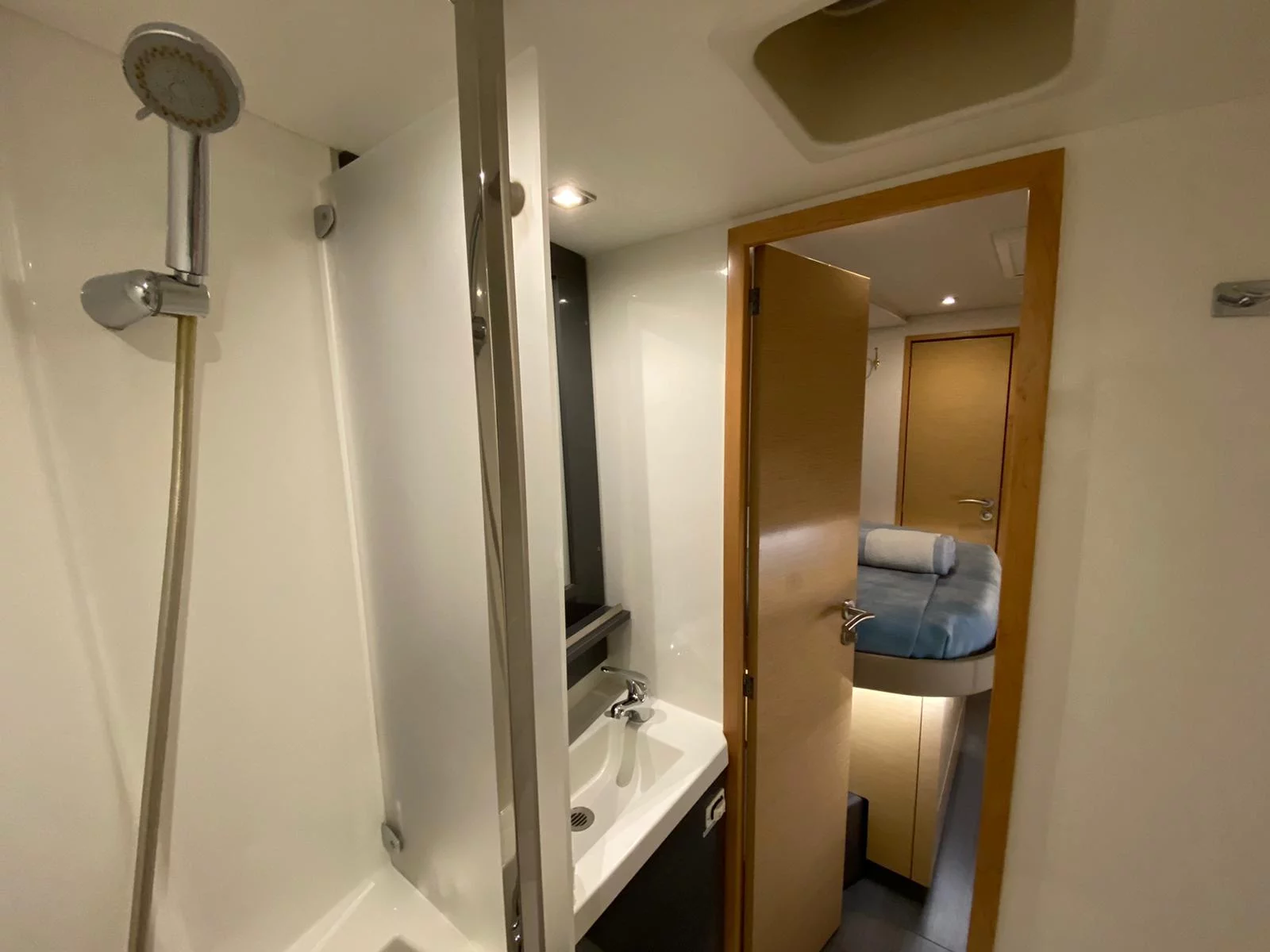 Fountaine Pajot Saba 50 Quintet - 5 + 1 cab. (Nowhere)  - 10