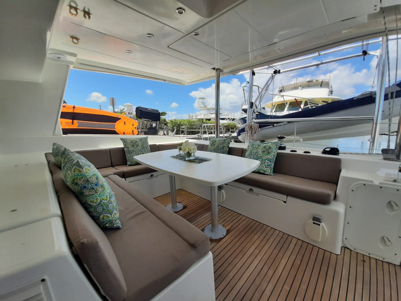 Photo #6 - Lagoon 500 - 4 cab. (Sand Star) en Plage de concombre - 42699