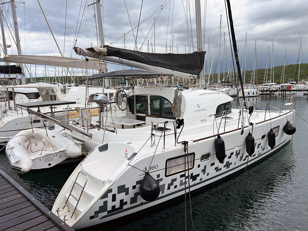 Photo #22 - Lagoon 380 S2 - 4 + 2 cab. (Relax) in Krk - 42713