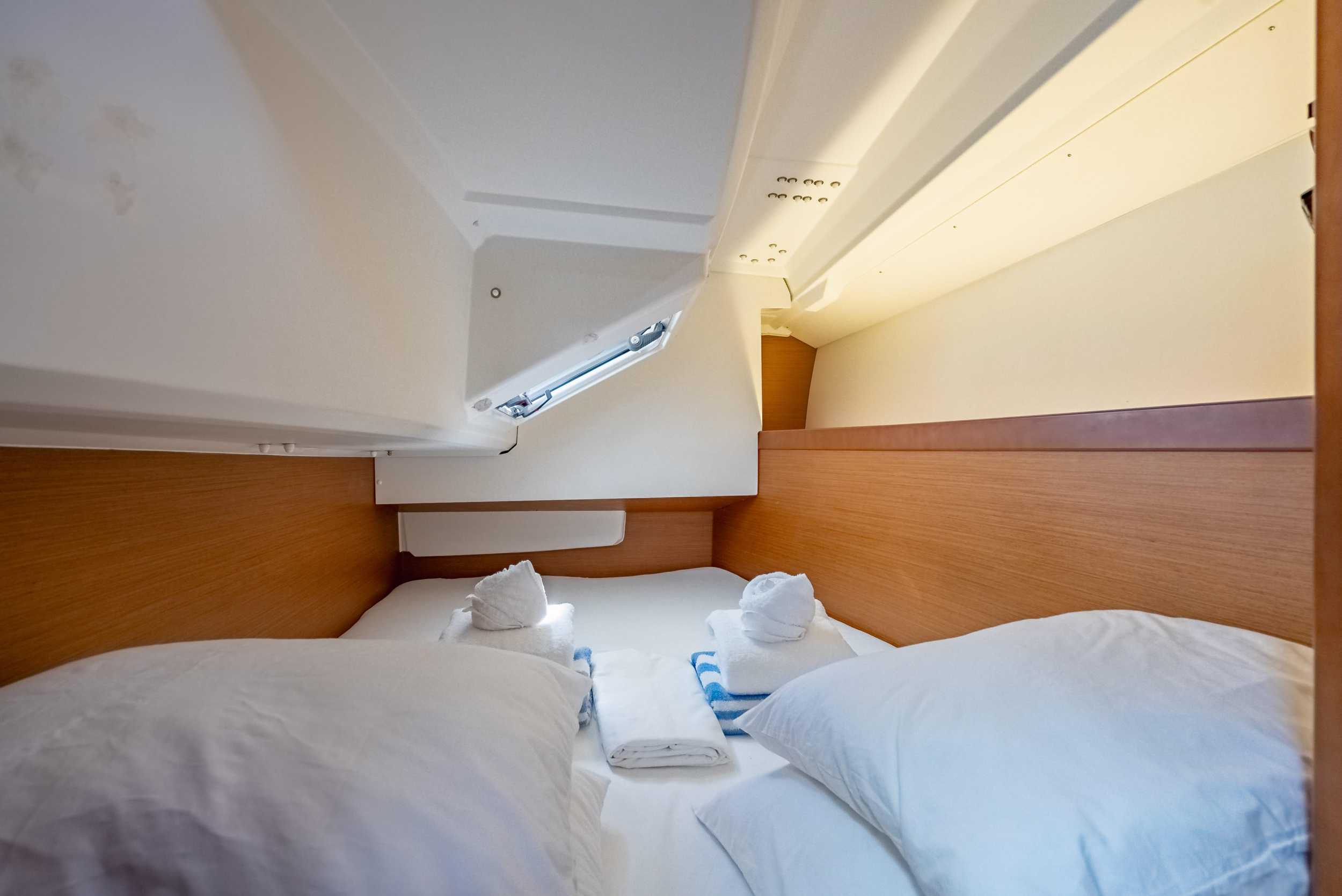 Sun Odyssey 349 - 3 cab. — photo 24