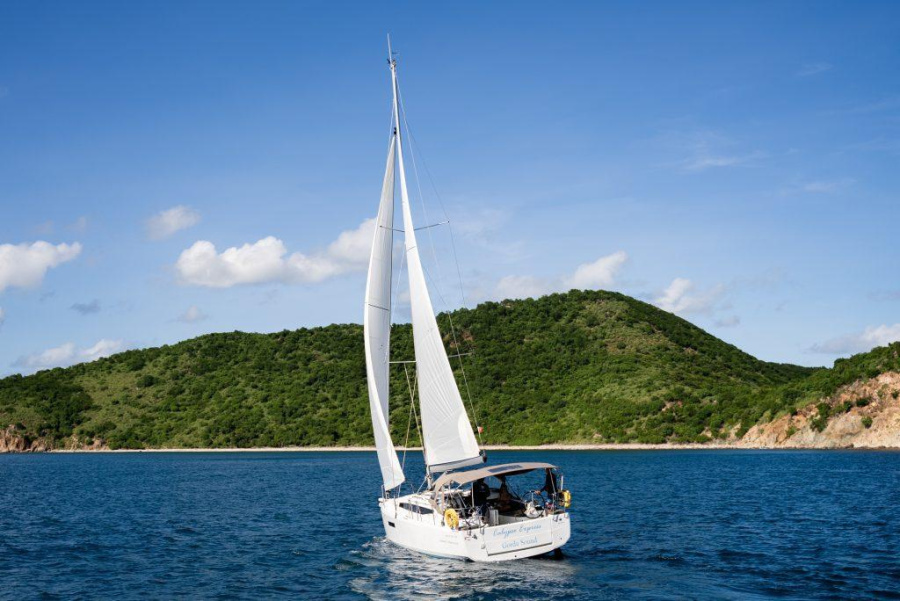 Sun Odyssey 380 - 3 cab. — photo 6