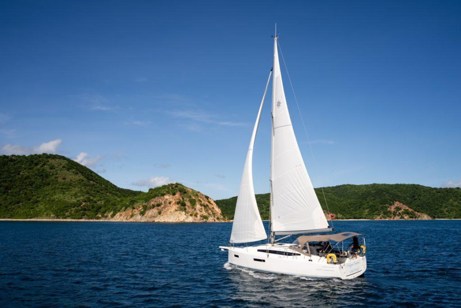 Sun Odyssey 380 - 3 cab. — photo 8