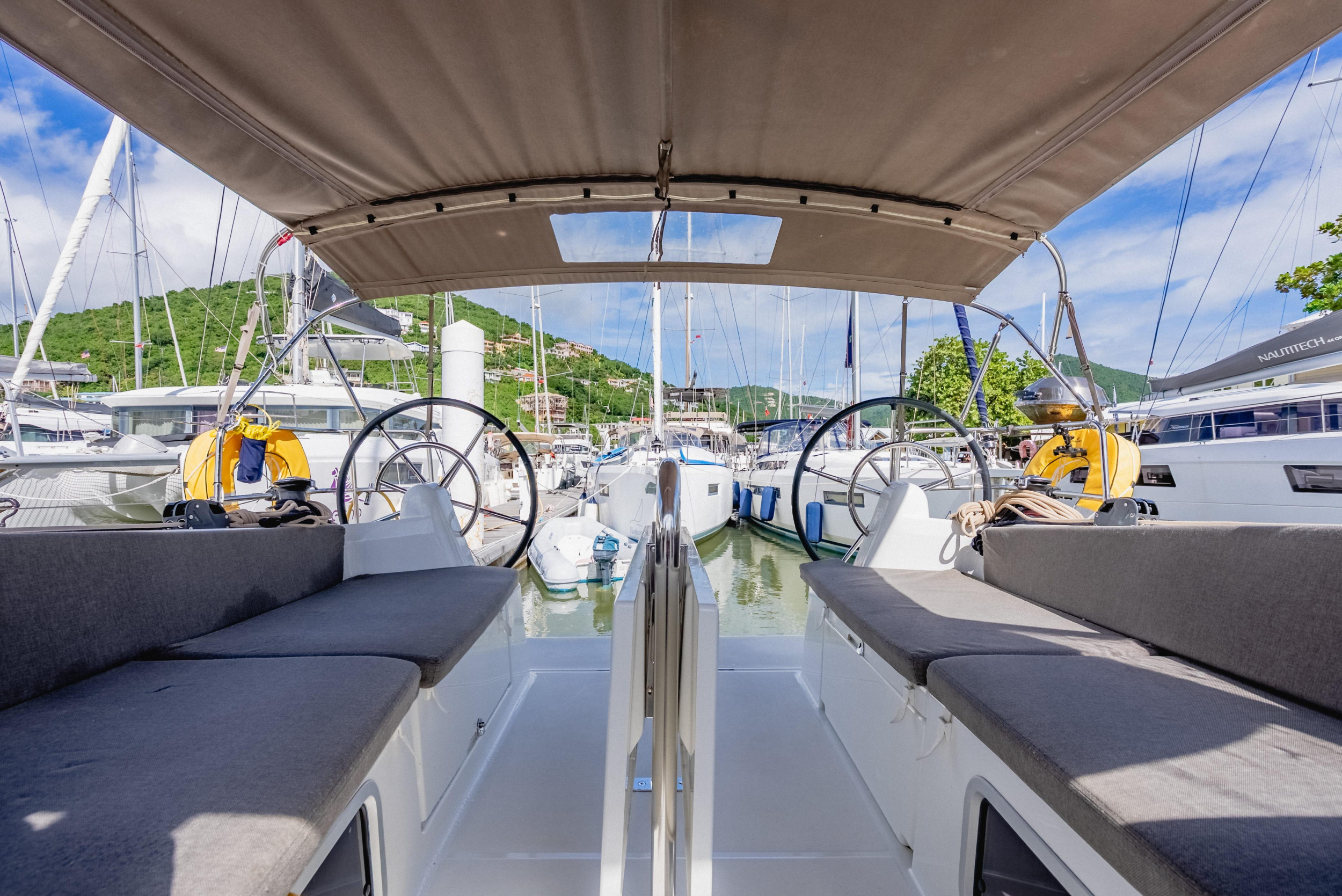Sun Odyssey 380 - 3 cab. — photo 13