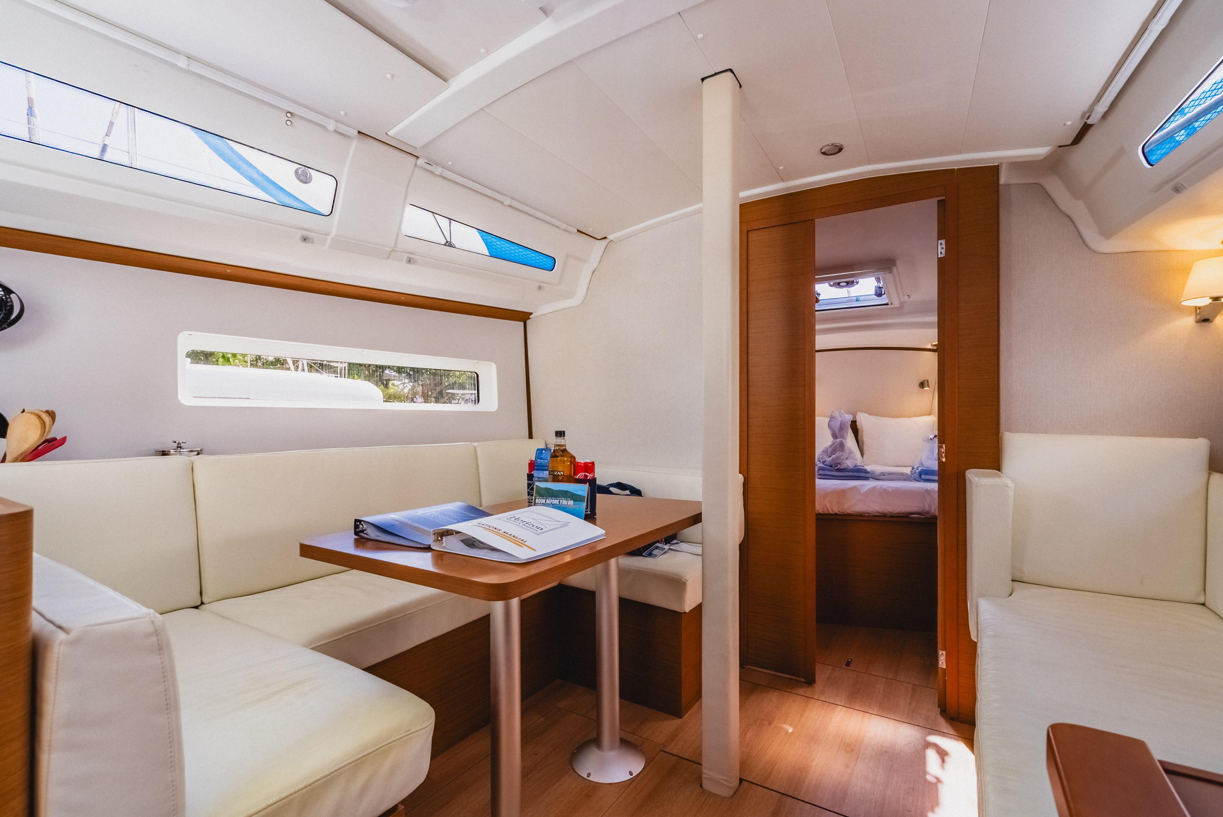Sun Odyssey 380 - 3 cab. — photo 19