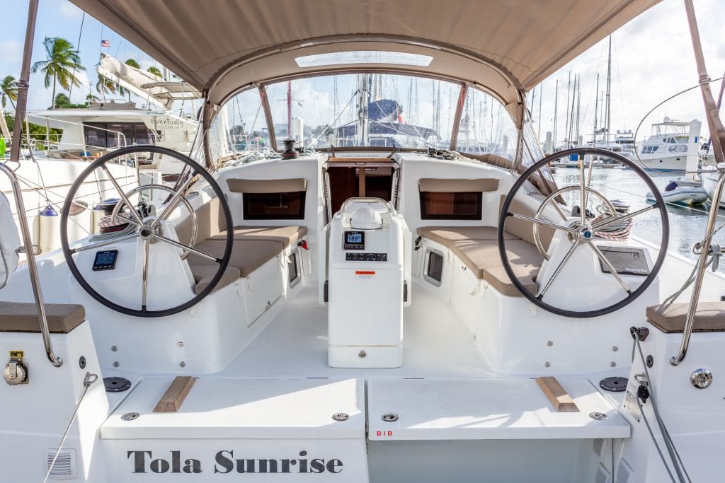 Photo #5 - Sun Odyssey 410 - 3 cab. (Tola Sunrise) in Nanny Cay - 42772