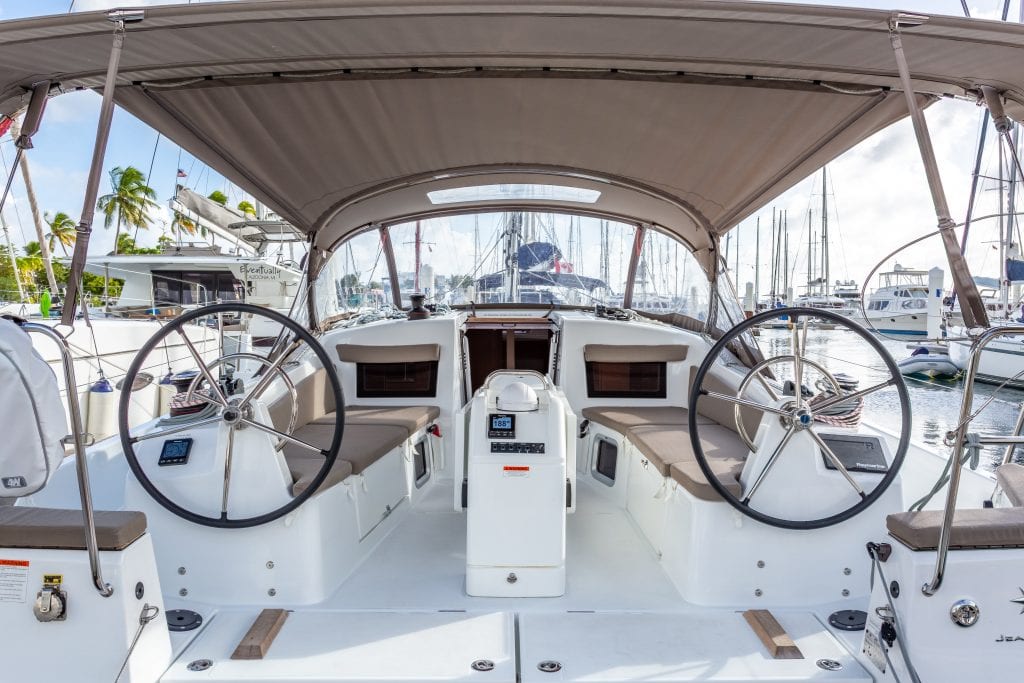 Photo #6 - Sun Odyssey 410 - 3 cab. (Tola Sunrise) in Nanny Cay - 42772