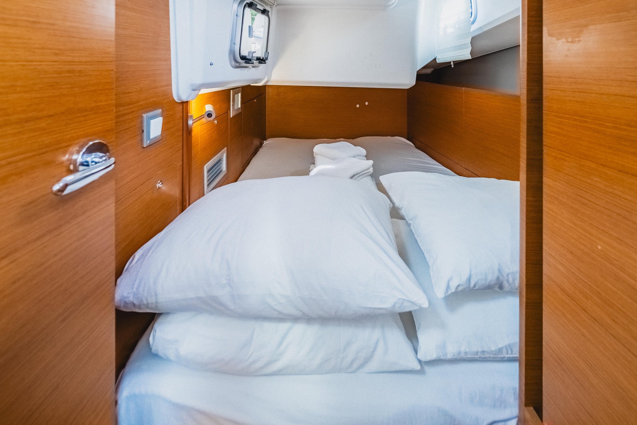 Sun Odyssey 410 - 3 cab. — photo 26
