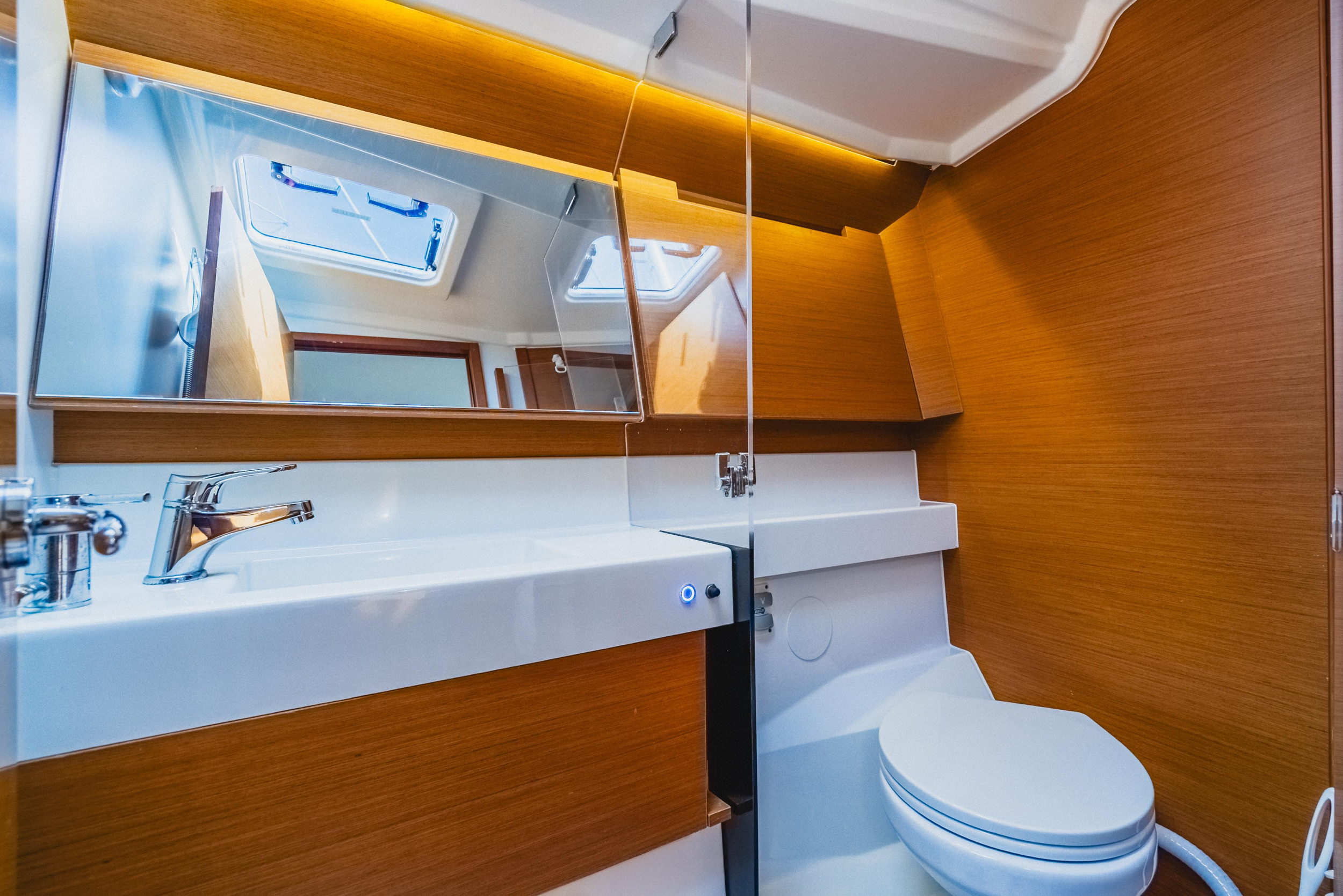 Sun Odyssey 410 - 3 cab. — photo 28