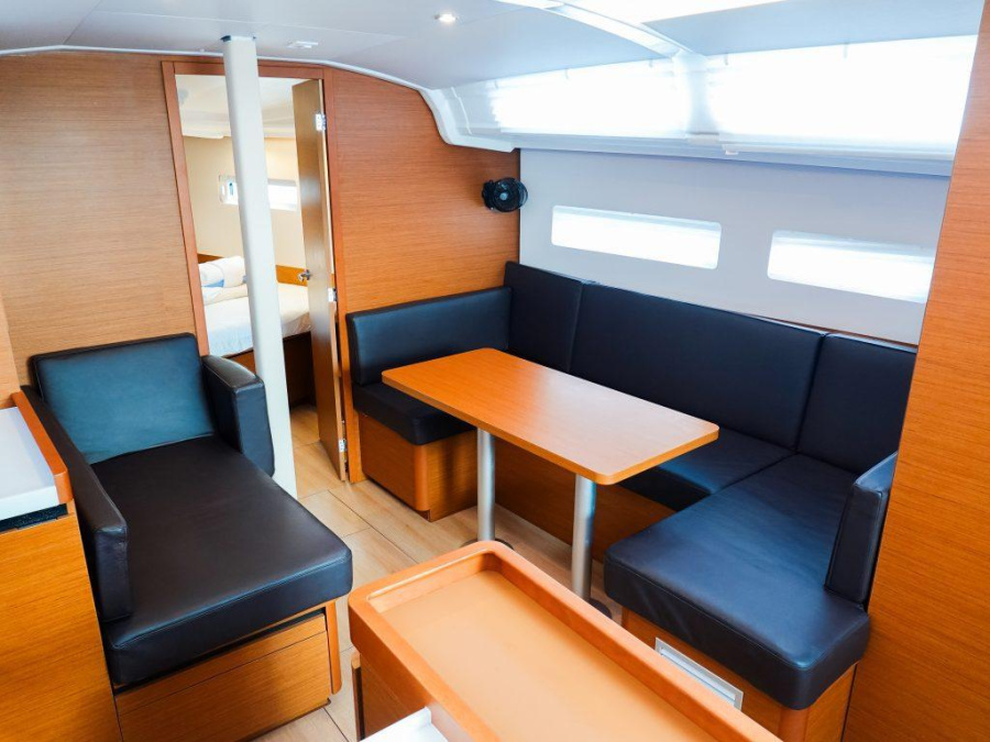 Sun Odyssey 410 - 3 cab. — photo 4