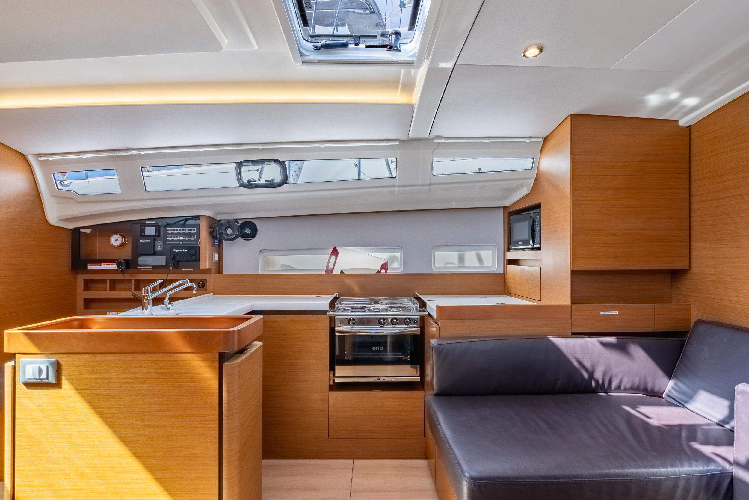 Photo #24 - Sun Odyssey 410 - 3 cab. (Easy Skanking) in Nanny Cay - 42773