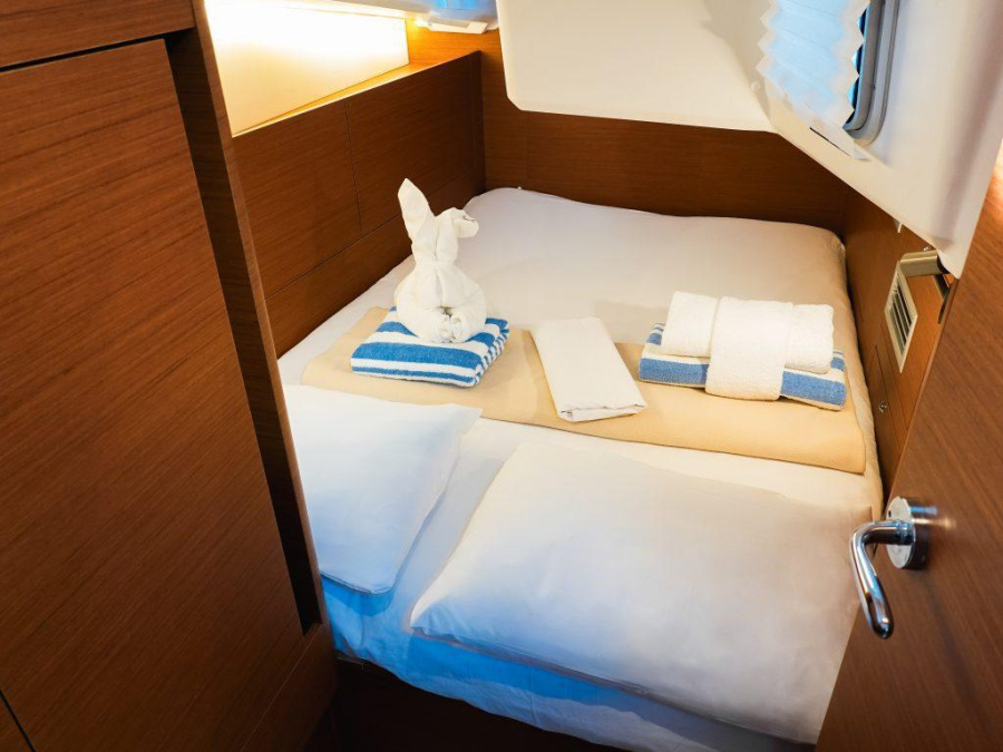 Sun Odyssey 410 - 3 cab. — photo 9