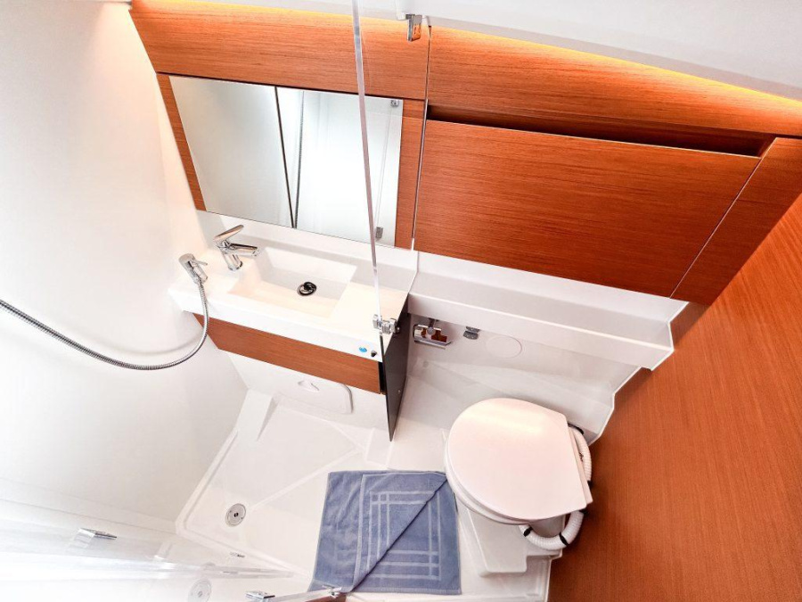 Sun Odyssey 410 - 3 cab. — photo 12
